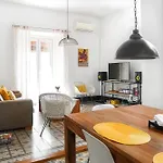 Rooftop Maisonette With Magnificent Terrace * סביליה