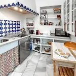 Rooftop Maisonette With Magnificent Terrace דירה *